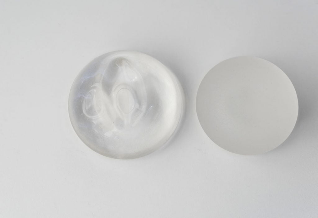 Silicone vs. Saline: Which Breast Implants are Right for You? - Berks Plastic  Surgery